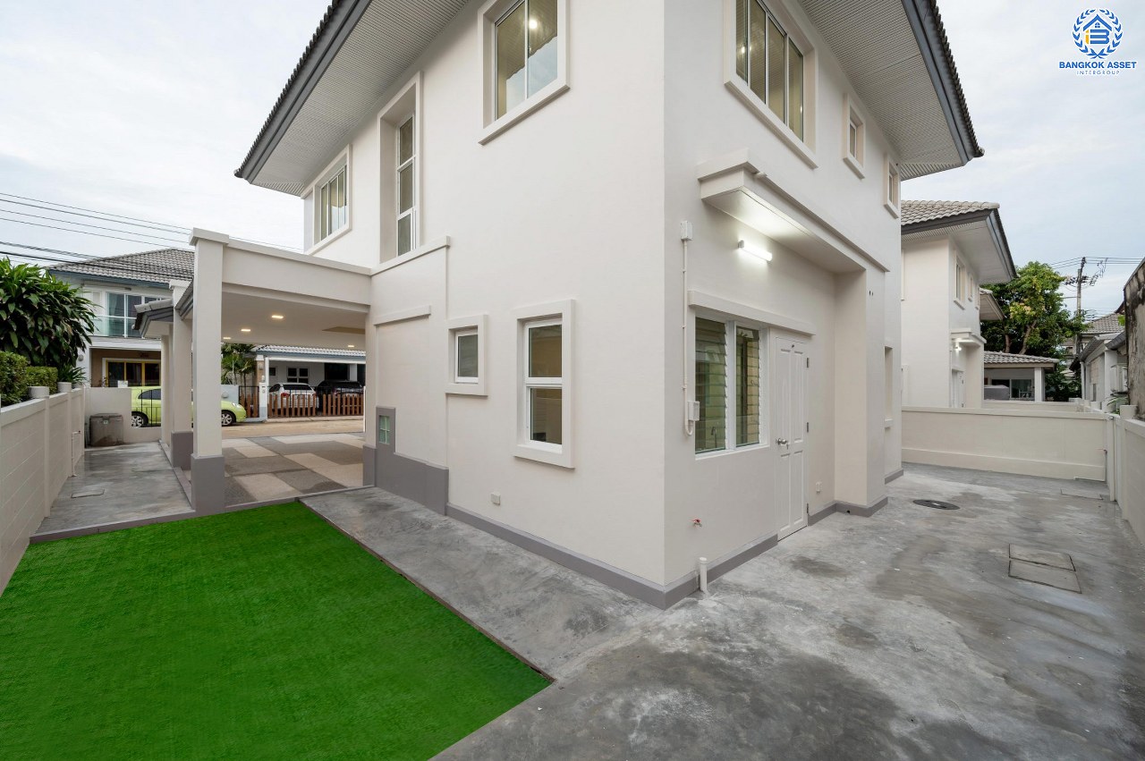 บ้านมือสองตกแต่งใหม่ โครงการ ชวนชื่นโมดัส แจ้งวัฒนะ เนื้อที่ 51.6 ตร.ว. ฟังก์ชัน 3 ห้องนอน 3 ห้องน้ำ จอดรถได้ 2 คัน รองรับทุกการอยู่อาศัย บนทำเลเดินทางเข้า-ออกเมืองสะดวก เชื่อมต่อถนนเลี่ยงเมืองปากเกร็ด, ถนนแจ้งวัฒนะ, ถนนติวานนท์ ใกล้รถไฟฟ้าสายสีชมพู "สถานีเลี่ยงเมืองปากเกร็ด" ทางด่วน "แจ้งวัฒนะ" และเซ็นทรัล แจ้งวัฒนะ